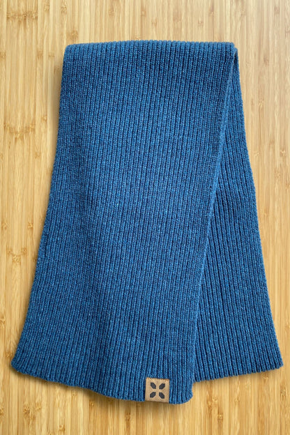 Écharpe en laine recyclée - Bleu Luxembourg